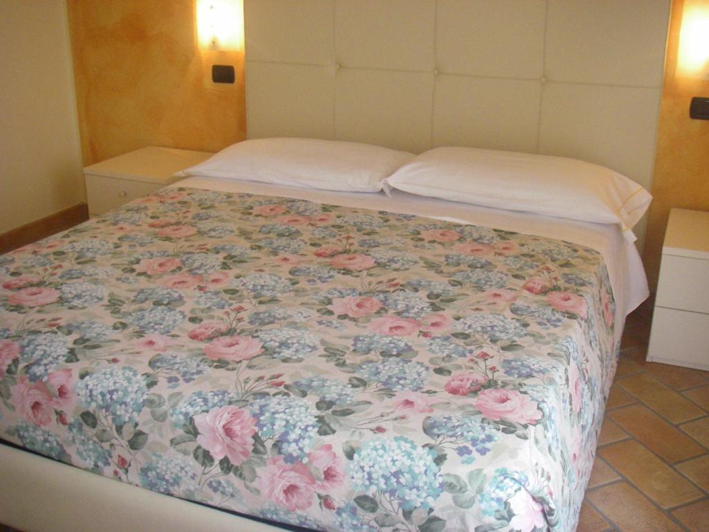 Residenza Eden Guest House Cola  Luaran gambar